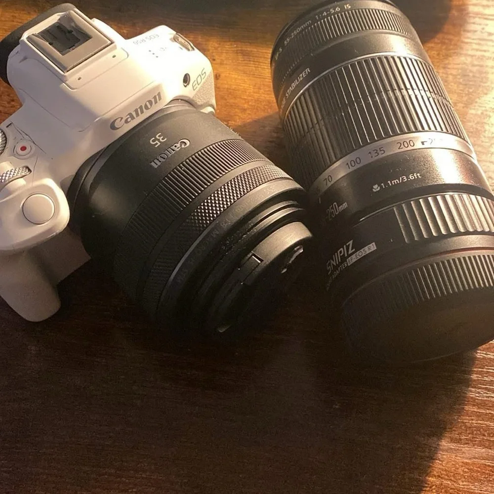 Canon r50 White Camera with Black Lens Set